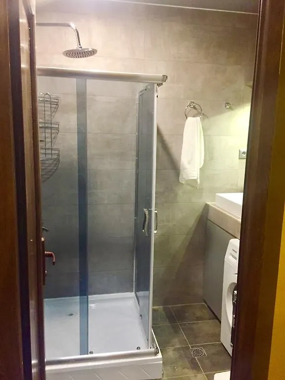 Marnika Apartment Μπατούμι